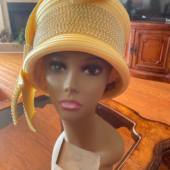 Pearl-Trim Yellow Women\'s Fashion Hat main image 6
